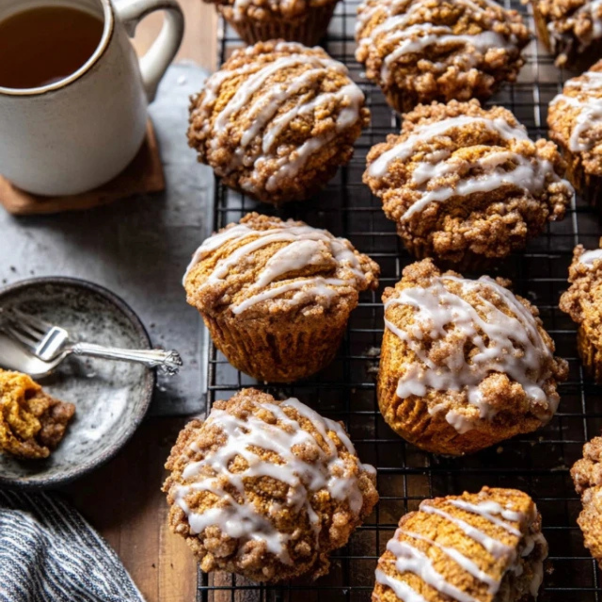 Pumpkin Coffee Cake Muffins