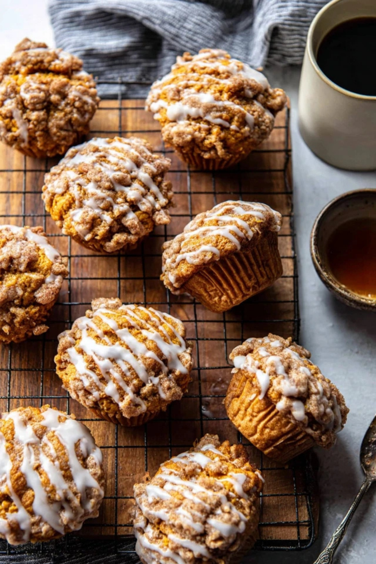 Pumpkin Coffee Cake Muffins
