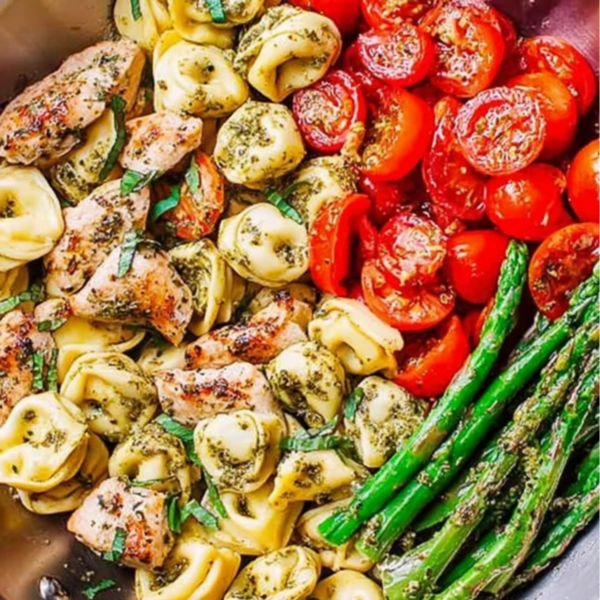 Pesto Chicken Tortellini and Veggies